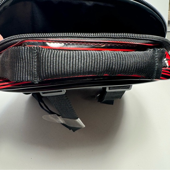 NWOT. Marvel kids Backpack Super Heroes Marvel apporx. 10”L x 12”H x 2”W. - Picture 9 of 16